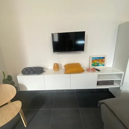 Fashionhouse Oda ve Kahvaltı La Spezia