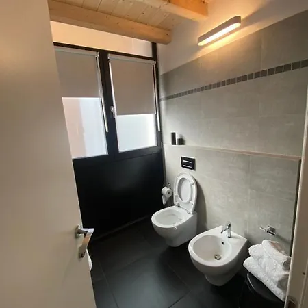 Fashionhouse Oda ve Kahvaltı La Spezia