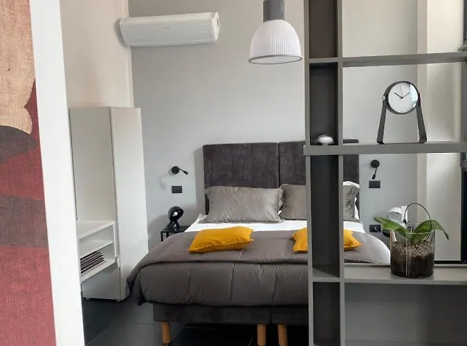 Fashionhouse لا سبيتسْيا